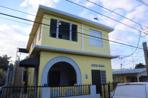 Del Valle Central Casa near Trendy Calle Loiza- one bedroom with queen